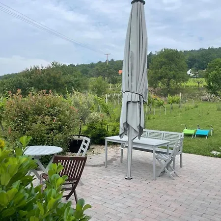 Panoramic Tranquility On Hill Of Vineyard Apartment Csopak